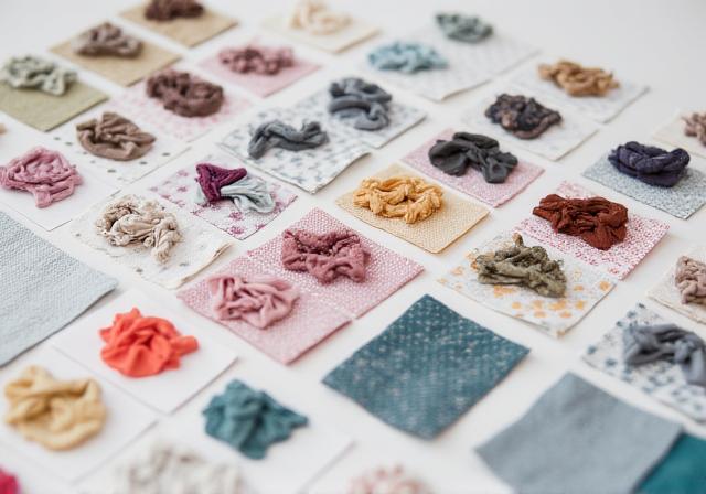 Rapid prototyping textile samples array